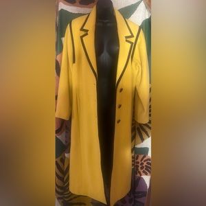 Vintage Yvonne of Camp Hill Stylish yellow/black wool trench coat